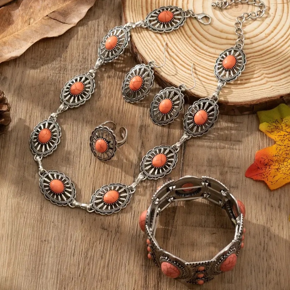 Elegant Silver and beaded Jewelry Set - Picture 3 of 7